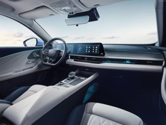 Chery Arrizo 8. Выпускается с 2022 года. Три базовые комплектации. Цены от 2 900 000 до 3 330 000 руб.Двигатель 1.6, бензиновый. Привод передний. КПП: роботизированная.