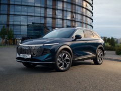 Haval F7. Выпускается с 2024 года. Пять базовых комплектаций. Цены от 2 849 000 до 3 649 000 руб.Двигатель от 1.5 до 2.0, бензиновый. Привод передний и полный. КПП: роботизированная.