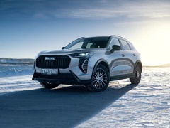 Haval Jolion. Выпускается с 2024 года. Шесть базовых комплектаций. Цены от 2 149 000 до 2 949 000 руб.Двигатель 1.5, бензиновый. Привод передний и полный. КПП: механическая и роботизированная.