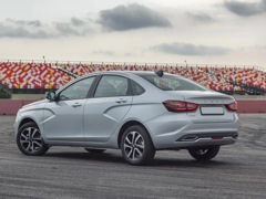 Lada Vesta. Выпускается с 2022 года. Девять базовых комплектаций. Цены от 1 459 000 до 1 865 900 руб.Двигатель от 1.6 до 1.8, бензиновый. Привод передний. КПП: механическая и вариатор.