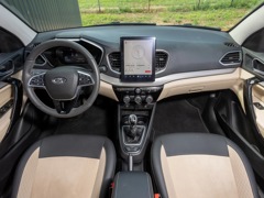 Lada Vesta. Выпускается с 2022 года. Девять базовых комплектаций. Цены от 1 459 000 до 1 865 900 руб.Двигатель от 1.6 до 1.8, бензиновый. Привод передний. КПП: механическая и вариатор.