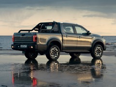 JAC T9. Выпускается с 2024 года. Одна базовая комплектация. Цена 3 549 000 руб.Двигатель 2.0, бензиновый. Привод полный. КПП: автоматическая.