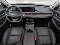 Exeed LX (2021). Выпускается с 2021 года. Две базовые комплектации. Цены от 3 380 000 до 3 460 000 руб.Двигатель от 1.5 до 1.6, бензиновый. Привод полный и передний. КПП: роботизированная и вариатор.