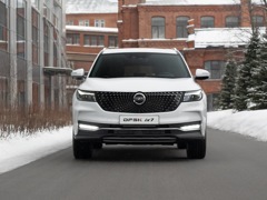 Dongfeng DFSK ix7. Выпускается с 2023 года. Одна базовая комплектация. Цена 3 590 000 руб.Двигатель 2.0, бензиновый. Привод полный. КПП: автоматическая.