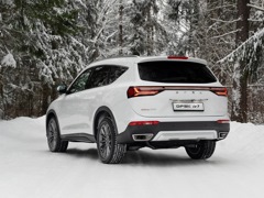 Dongfeng DFSK ix7. Выпускается с 2023 года. Одна базовая комплектация. Цена 3 590 000 руб.Двигатель 2.0, бензиновый. Привод полный. КПП: автоматическая.