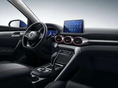 Haima 8s. Выпускается с 2019 года. Две базовые комплектации. Цены от 3 200 000 до 3 400 000 руб.Двигатель 1.6, бензиновый. Привод передний. КПП: автоматическая.