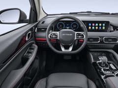 Jetour X50. Выпускается с 2024 года. Три базовые комплектации. Цены от 1 990 000 до 2 440 000 руб.Двигатель 1.5, бензиновый. Привод передний. КПП: механическая и роботизированная.