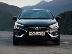 Lada Aura. Выпускается с 2024 года. Две базовые комплектации. Цены от 2 599 000 до 2 799 000 руб.Двигатель 1.8, бензиновый. Привод передний. КПП: вариатор.