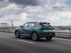 Dongfeng Mage. Выпускается с 2024 года. Две базовые комплектации. Цены от 2 850 000 до 2 950 000 руб.Двигатель 1.5, бензиновый. Привод передний. КПП: роботизированная.
