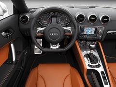 Audi TTS Roadster. Выпускается с 2006 года. Две базовые комплектации. Цены от 2 437 700 до 2 507 700 руб.Двигатель 2.0, бензиновый. Привод полный. КПП: механическая и роботизированная.