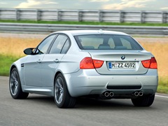 BMW M3 Limousine. Выпускается с 2005 года. Одна базовая комплектация. Цена 3 063 000 руб.Двигатель 4.0, бензиновый. Привод задний. КПП: механическая.