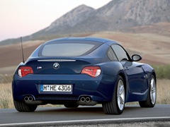 BMW Z4 M Coupe. Выпускается с 2005 года. Одна базовая комплектация. Цена 2 579 400 руб.Двигатель 3.2, бензиновый. Привод задний. КПП: механическая.