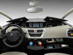 Citroen Grand C4 Picasso (2006). Выпускается с 2006 года. Три базовые комплектации. Цены от 866 000 до 1 035 000 руб.Двигатель 1.6, бензиновый. Привод передний. КПП: механическая и роботизированная.