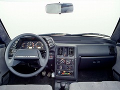 Lada 111. Выпускается с 1997 года. Четыре базовые комплектации. Цены от 257 255 до 296 130 руб.Двигатель 1.6, бензиновый. Привод передний. КПП: механическая.