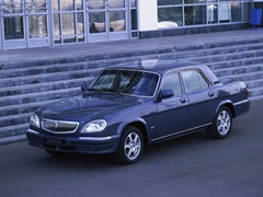 ГАЗ Волга 31105. Выпускается с 2003 года. Три базовые комплектации. Цены от 311 000 до 346 200 руб.Двигатель от 2.4 до 2.5, бензиновый. Привод задний. КПП: механическая.