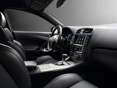 Lexus IS (2005). Выпускается с 2005 года. Пять базовых комплектаций. Цены от 1 545 000 до 1 972 000 руб.Двигатель 2.5, бензиновый. Привод задний. КПП: автоматическая.