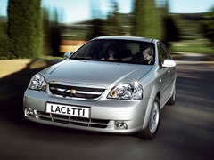 Chevrolet Lacetti Sedan. Выпускается с 2004 года. Четыре базовые комплектации. Цены от 462 500 до 587 600 руб.Двигатель от 1.4 до 1.6, бензиновый. Привод передний. КПП: механическая и автоматическая.