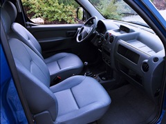 Citroen Berlingo First VU. Выпускается с 1996 года. Четыре базовые комплектации. Цены от 432 000 до 554 000 руб.Двигатель от 1.4 до 1.9, бензиновый и дизельный. Привод передний. КПП: механическая.