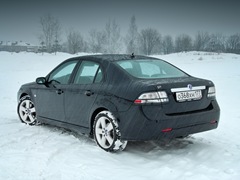 Saab 9-3 Sport Sedan. Выпускается с 2003 года. Одиннадцать базовых комплектаций. Марка официально не представлена на российском рынке.Двигатель от 1.8 до 2.8, бензиновый. Привод передний. КПП: механическая и автоматическая.