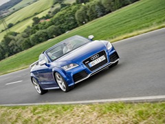 Audi TT RS Roadster. Выпускается с 2009 года. Одна базовая комплектация. Цена 2 952 000 руб.Двигатель 2.5, бензиновый. Привод полный. КПП: роботизированная.