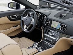 Mercedes-Benz SL 65 AMG. Выпускается с 2012 года. Одна базовая комплектация. Цена 16 750 000 руб.Двигатель 6.0, бензиновый. Привод задний. КПП: автоматическая.