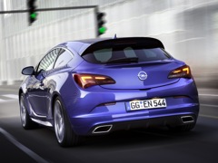 Opel Astra OPC. Выпускается с 2012 года. Одна базовая комплектация. Цена 1 714 900 руб.Двигатель 2.0, бензиновый. Привод передний. КПП: механическая.
