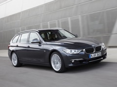BMW 3 Series Touring. Выпускается с 2012 года. Две базовые комплектации. Цены от 2 048 000 до 2 364 000 руб.Двигатель 2.0, бензиновый. Привод полный. КПП: механическая.