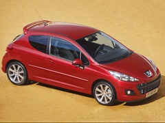 Peugeot 207 3D. Выпускается с 2006 года. Три базовые комплектации. Цены от 449 000 до 559 000 руб.Двигатель от 1.4 до 1.6, бензиновый. Привод передний. КПП: механическая и автоматическая.