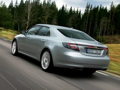 Saab 9-5 Saloon. Выпускается с 2010 года. Двадцать семь базовых комплектаций. Марка официально не представлена на российском рынке.Двигатель от 1.6 до 2.8, дизельный и бензиновый. Привод передний и полный. КПП: автоматическая и механическая.