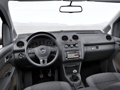 Volkswagen Caddy Life Maxi. Выпускается с 2010 года. Двадцать четыре базовые комплектации. Цены от 820 100 до 1 432 400 руб.Двигатель от 1.2 до 2.0, бензиновый и дизельный. Привод передний и полный. КПП: механическая и роботизированная.