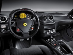 Ferrari 599 GTO. Выпускается с 2010 года. Одна базовая комплектация. Цена 40 976 800 руб.Двигатель 6.0, бензиновый. Привод задний. КПП: роботизированная.