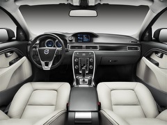 Volvo XC70. Выпускается с 2007 года. Десять базовых комплектаций. Цены от 2 149 000 до 2 557 000 руб.Двигатель от 2.0 до 2.5, дизельный и бензиновый. Привод передний и полный. КПП: автоматическая.