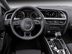 Audi A5 (2007). Выпускается с 2007 года. Семь базовых комплектаций. Цены от 2 280 000 до 3 275 000 руб.Двигатель от 1.8 до 3.0, бензиновый. Привод передний и полный. КПП: механическая, вариатор и роботизированная.