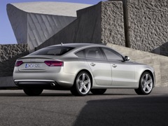 Audi A5 Sportback (2008). Выпускается с 2008 года. Девять базовых комплектаций. Цены от 2 080 000 до 3 310 000 руб.Двигатель от 1.8 до 3.0, бензиновый. Привод передний и полный. КПП: механическая, вариатор и роботизированная.