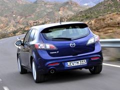 Mazda 3 Hatchback (2009). Выпускается с 2009 года. Семь базовых комплектаций. Цены от 664 000 до 917 000 руб.Двигатель от 1.6 до 2.0, бензиновый. Привод передний. КПП: механическая и автоматическая.