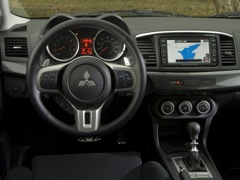 Mitsubishi Lancer X Ralliart. Выпускается с 2008 года. Одна базовая комплектация. Цена 1 299 000 руб.Двигатель 2.0, бензиновый. Привод полный. КПП: роботизированная.