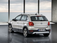Volkswagen CrossPolo. Выпускается с 2010 года. Одна базовая комплектация. Цена 768 000 руб.Двигатель 1.4, бензиновый. Привод передний. КПП: роботизированная.
