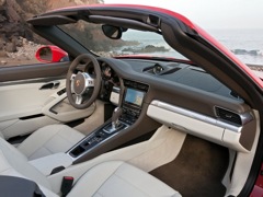 Porsche 911 Carrera Cabriolet (2011). Выпускается с 2011 года. Двенадцать базовых комплектаций. Цены от 7 001 000 до 9 326 504 руб.Двигатель 3.0, бензиновый. Привод задний и полный. КПП: механическая и роботизированная.