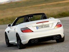 Mercedes-Benz SLK 55 AMG. Выпускается с 2011 года. Одна базовая комплектация. Цена 4 200 000 руб.Двигатель 5.5, бензиновый. Привод задний. КПП: автоматическая.