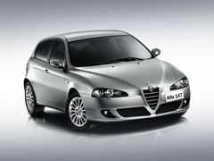 Alfa Romeo 147 5d. Выпускается с 2000 года. Три базовые комплектации. Цены от 1 995 392 до 2 262 632 руб.Двигатель от 1.6 до 2.0, бензиновый. Привод передний. КПП: механическая и роботизированная.