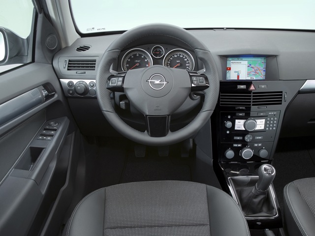  Opel Astra (2004): precios, equipamiento, pruebas de manejo, reseñas, foro, foto, video - DRIVE