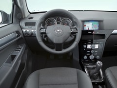 Opel Astra (2004). Выпускается с 2004 года. Шесть базовых комплектаций. Цена пока неизвестна.Двигатель от 1.6 до 1.8, бензиновый. Привод передний. КПП: механическая и автоматическая.