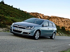 Opel Astra Caravan. Выпускается с 2004 года. Шесть базовых комплектаций. Цена пока неизвестна.Двигатель от 1.6 до 1.8, бензиновый. Привод передний. КПП: механическая и автоматическая.