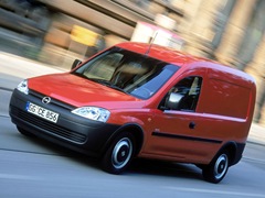 Opel Combo Van. Выпускается с 2001 года. Две базовые комплектации. Цены от 422 900 до 477 900 руб.Двигатель от 1.2 до 1.4, бензиновый и дизельный. Привод передний. КПП: механическая.