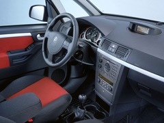 Opel Meriva (2002). Выпускается с 2002 года. Восемь базовых комплектаций. Цены от 583 000 до 669 600 руб.Двигатель от 1.2 до 1.6, бензиновый и дизельный. Привод передний. КПП: механическая и роботизированная.