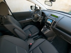 Mazda 5 (2005). Выпускается с 2005 года. Шесть базовых комплектаций. Цены от 750 870 до 1 049 600 руб.Двигатель от 1.8 до 2.0, бензиновый. Привод передний. КПП: механическая и автоматическая.