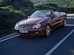 Mercedes-Benz CLK-Class Cabriolet. Выпускается с 2002 года. Четыре базовые комплектации. Цены от 2 565 200 до 3 876 400 руб.Двигатель от 1.8 до 5.5, бензиновый. Привод задний. КПП: механическая и автоматическая.