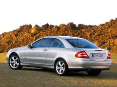 Mercedes-Benz CLK-Class Coupe. Выпускается с 2002 года. Пять базовых комплектаций. Цены от 1 768 600 до 2 815 700 руб.Двигатель от 1.8 до 5.5, бензиновый и дизельный. Привод задний. КПП: механическая и автоматическая.