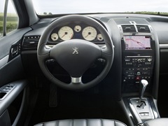 Peugeot 407. Выпускается с 2004 года. Три базовые комплектации. Цены от 912 900 до 1 066 200 руб.Двигатель от 1.7 до 2.0, бензиновый. Привод передний. КПП: механическая и автоматическая.