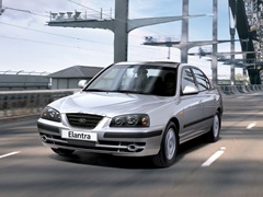 Hyundai Elantra XD. Выпускается с 2000 года. Три базовые комплектации. Цены от 444 900 до 479 900 руб.Двигатель 1.6, бензиновый. Привод передний. КПП: механическая и автоматическая.